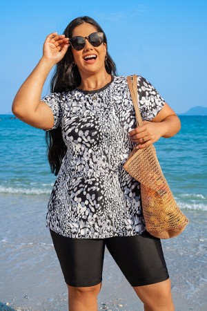 White Dot Print Round Neck Short Sleeve Plus Size Tankini Set